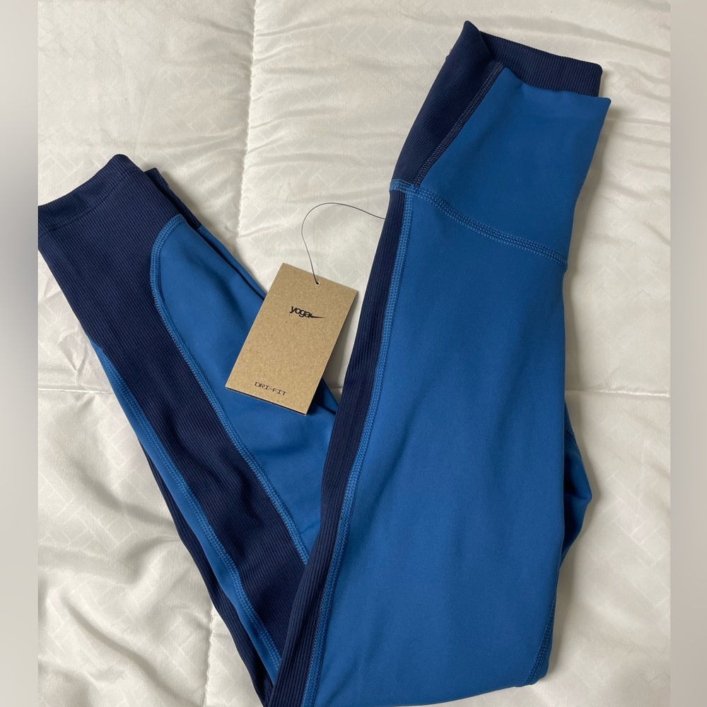 Nike Blue Yoga Leggings 7/8 Length (XS)